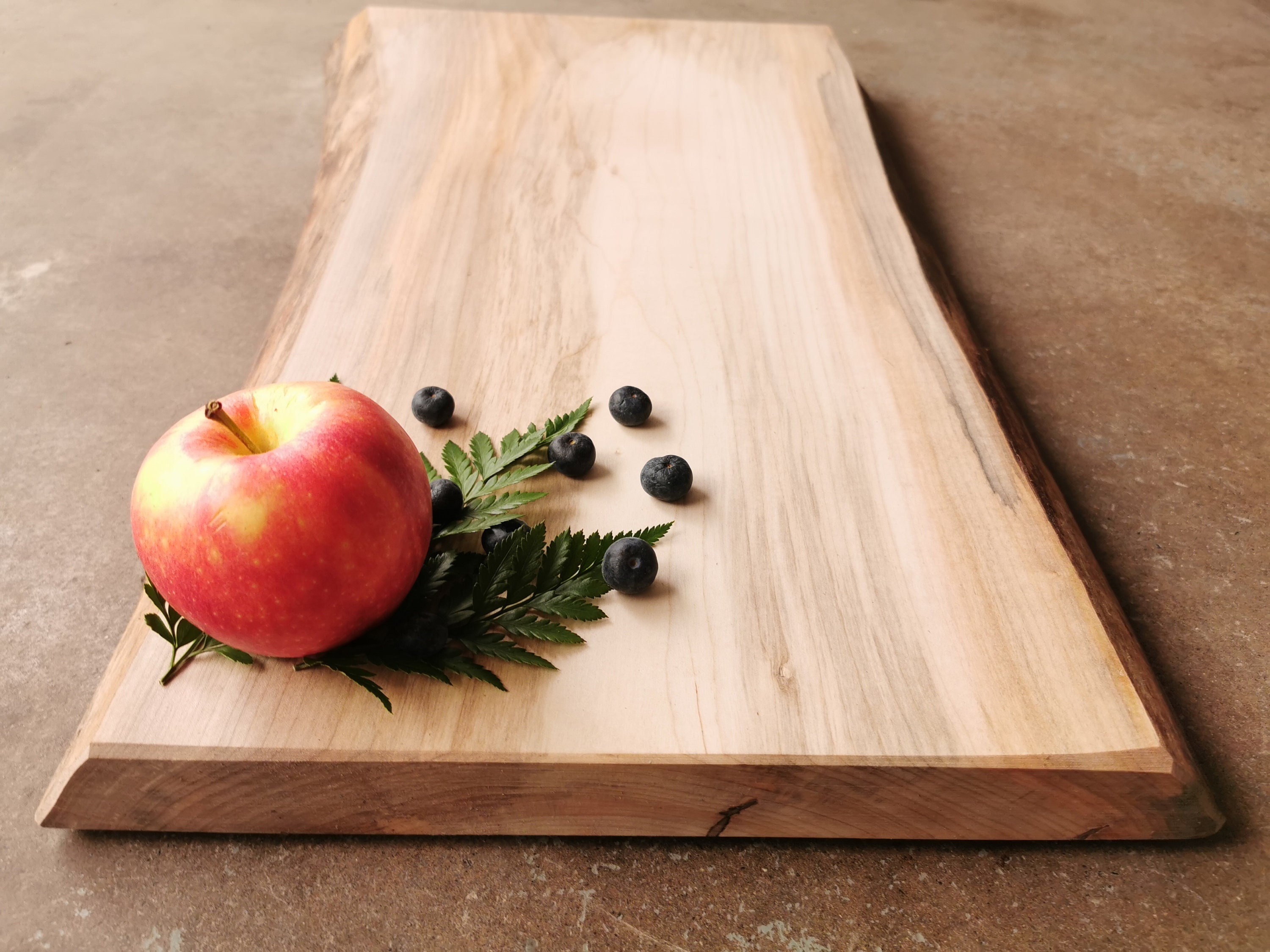 Live Edge Cutting Board