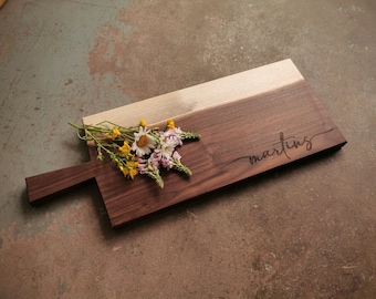 Personalized Cheese Board - Cutting Board with Handle - Charcuterie Board