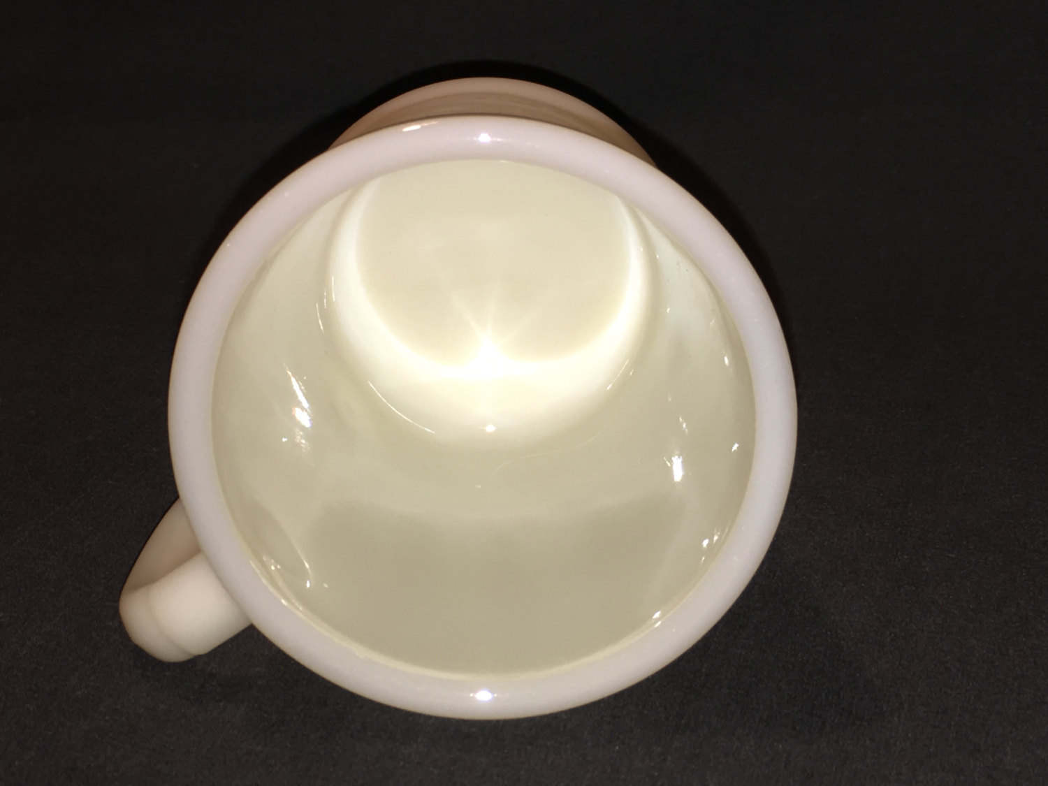 New Old Stock Fire King Creamy Ivory Flat Bottom D-handle Shaving 