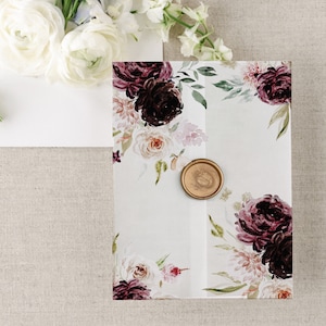 Pergamentjacke mit Blumenmuster für Hochzeitseinladungen, bedrucktes Pergamentpapier 15 x 20 cm, bordeauxfarbene florale Pergamentverpackung, DIY-Einladungsverpackung