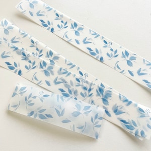 Dusty Blue Vellum Invitation band for Wedding Invites, Blue Floral Printed Belly Band, Vellum Wrap for Invitations, DIY Invitations Band,