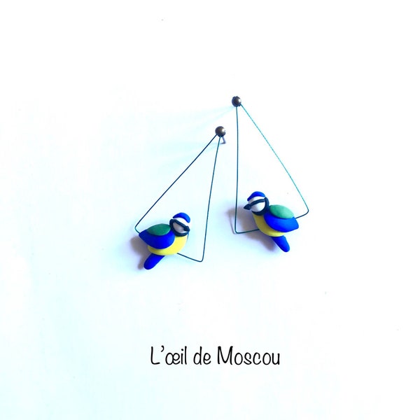 boucles d'oreilles créateur oiseau sur fil, mésange bleue