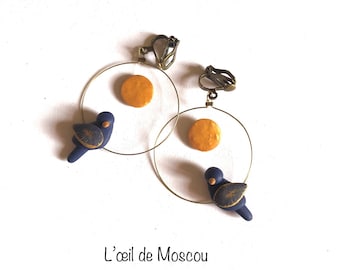 boucles d'oreilles non percées, oiseau bleu nuit et doré au clair de lune, modelé à la main,