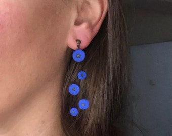 clips boucles d'oreilles créateur coquelicots grappes bleus