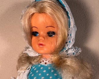 1982 Trauriges Gesicht Stammbaum Sindy schwer Kopf tragen Faerie Glen Kleid & Haube