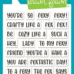 Op de afbeelding: Transparante fotopolymeer stempels met teksten als "You're so foxy!" en "Happy Birthday." De set bevat een vos illustratie en het Lawn Fawn logo. Gemaakt in de VS.