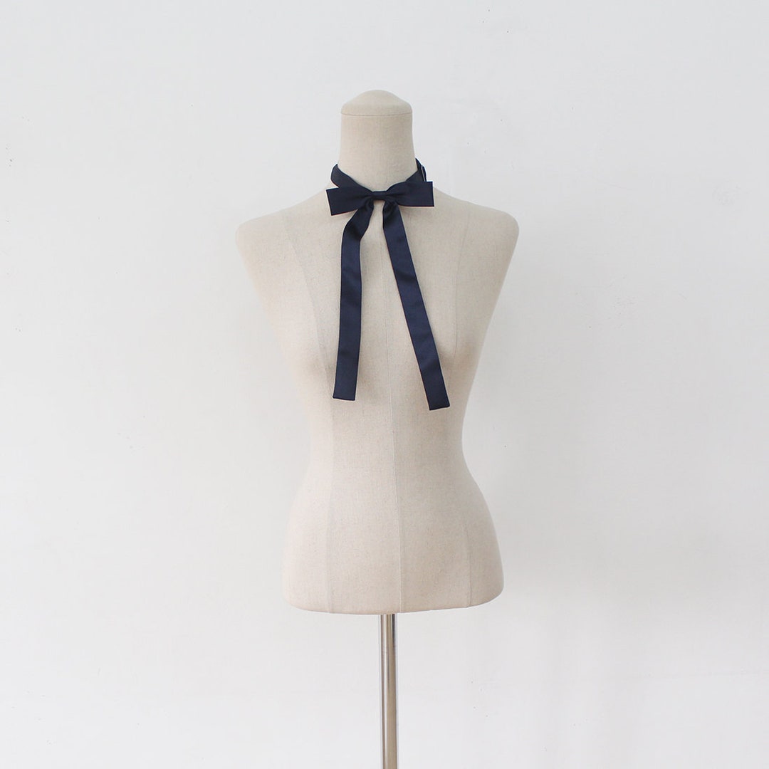 Melt the lady tie neck ribbon sleeveless
