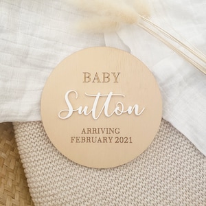 Arriving Soon Pregnancy Announcement Plaque | New Baby Announcement | Newborn Photoshoot | Photo Prop