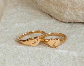 【Grace Personalized】RIVAHリング Personalized Heart Signet Ring by Gracepersonalized