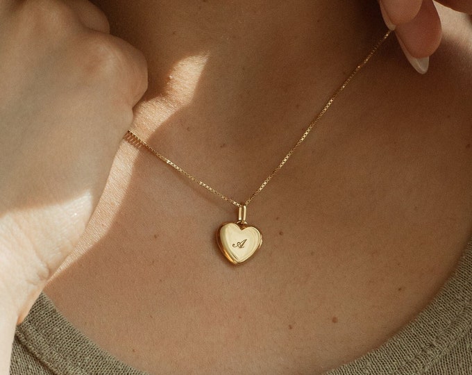 Classic Heart Engraved Necklace - Gold Initial Jewelry - Custom Gift for Her | Grace Personalized