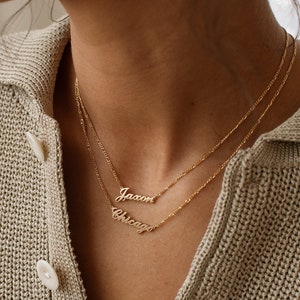 Colar com nome personalizado da GracePersonalized - Colar com letras em script - Colar com palavras minimalistas - Presente para ela *B0033-E04*