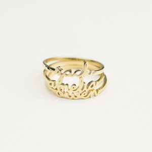 Bague prénom empilable personnalisée par GracePersonalized - bague prénom délicate - bagues empilables - cadeau de remise des diplômes - cadeaux personnalisés pour elle * A0008-E02 *