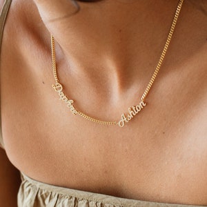 Pavé Script Multiple Name Necklace - Personalized Curb Chain Name Necklace - Custom Name Script Necklace - Family Gifts *B0017-E02*