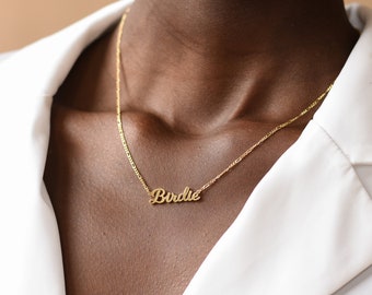 Collier prénom personnalisé chaîne Figaro par GracePersonalized - Collier prénom personnalisé avec script - Cadeau pour la fête des Mères * COLLIER NORINE *