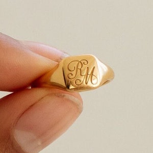 Personalized Square Signet Ring by GracePersonalized Engraved Gold Ring Custom Initial Ring Small Square Signet RHODY RING image 2
