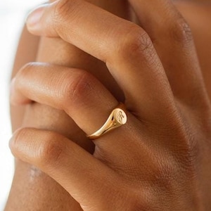 Custom Oval Signet Ring by GracePersonalized – Engraved Initial Ring – Small Pinky Ring – Birthday Gift - Gift for Her or Mom  *A0021-E01*