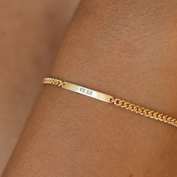 Bracelet mini barre gravé personnalisé avec chaîne gourmette par GracePersonalized - Bracelet empilable personnalisé prénom délicat * BRACELET DARCY *