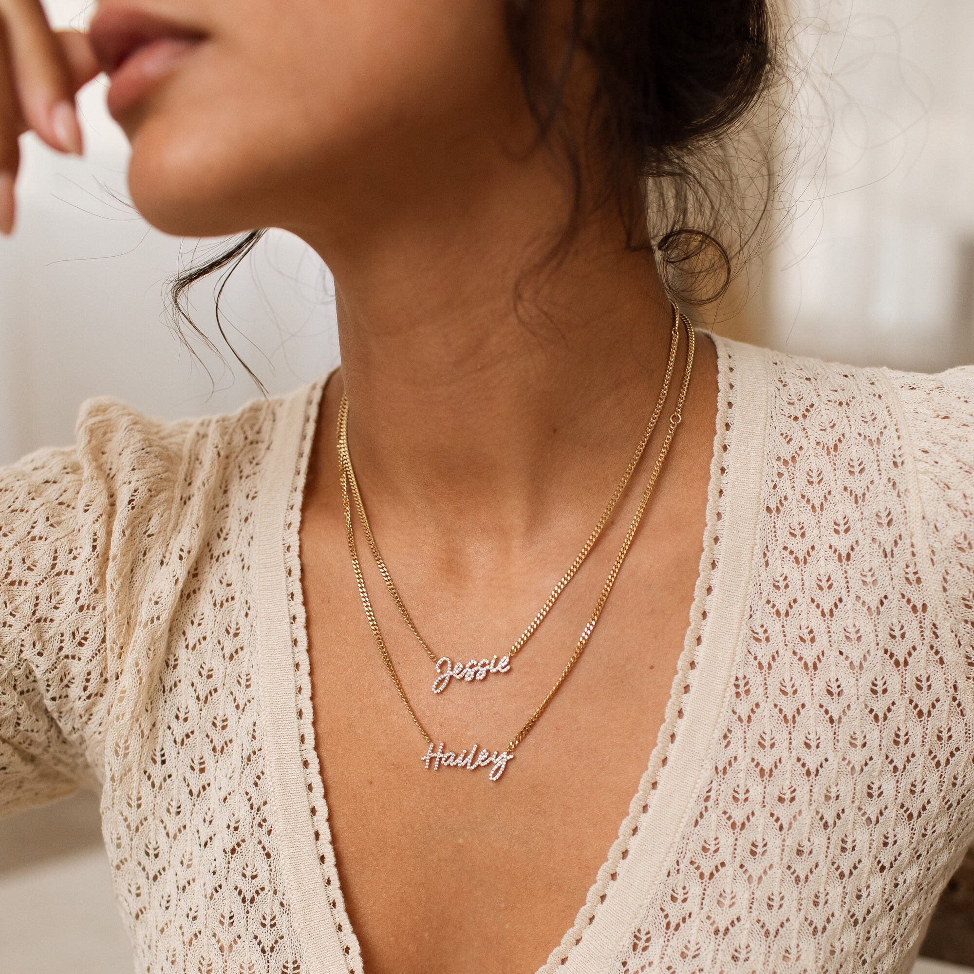 【Grace Personalized】ELENA INITIALネックレス Engraved Initial Pendant Necklace by Gracepersonalized