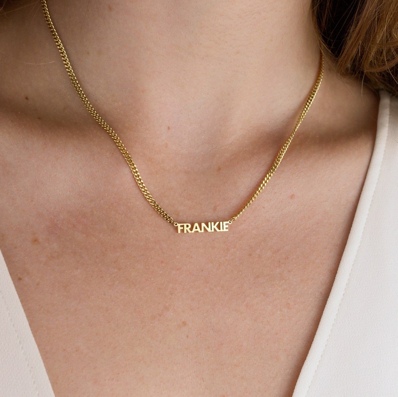 Custom Name Curb Chain Necklace by GracePersonalized Dainty Personalized Minimal Name Necklace NELLY NECKLACE imagem 6