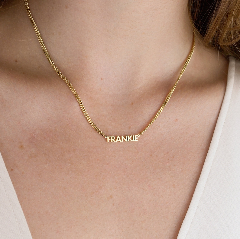 Dainty Name Necklace with Bold Curb Chain - Personalized Name Necklace - Personalized Gift - Mother's Day Gift - #PN02 F187C4.5 L22 