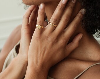【Grace Personalized】RHONDAリング Personalized Oval Signet Ring by Gracepersonalized