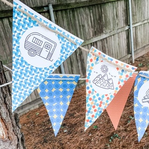 Bannière de camping rétro imprimable, bannière fanion de glamping rétro simple par SUNSHINETULIPDESIGN