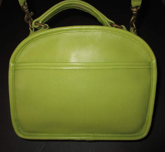 COACH Vintage Lime Green Leather Purse Cross Body