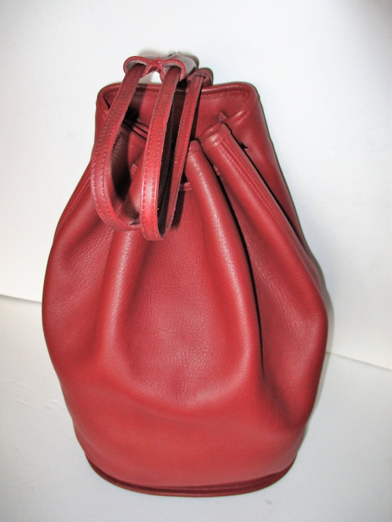 COACH Vintage The Sling Red Leather Ruck Sack Dra… - image 5