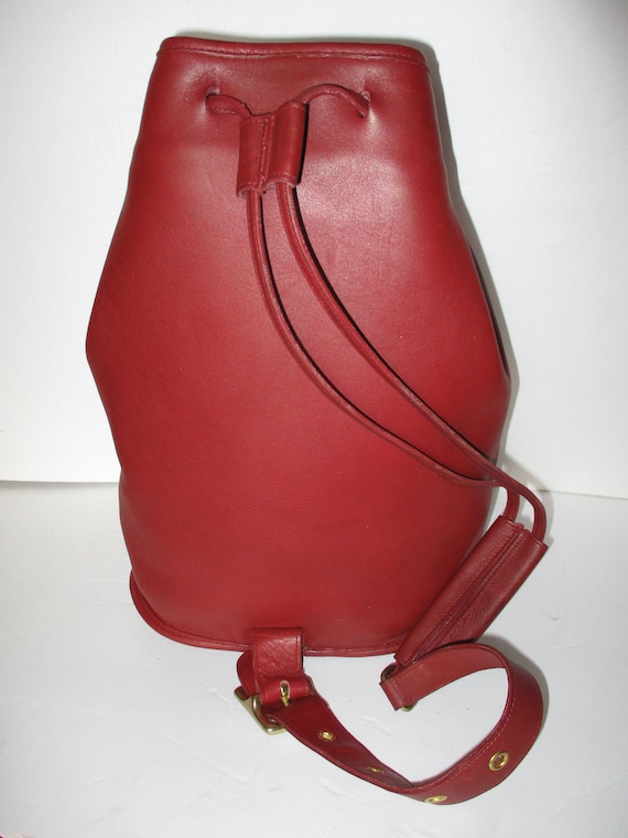 COACH Vintage The Sling Red Leather Ruck Sack Dra… - image 4