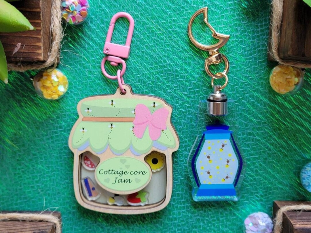 Cottage Core Shaker Keychain / Firefly Lamp Cottage Core With Light ...