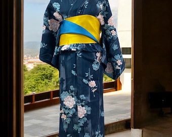 Vintage blauwe yukata-set met bloemen en Obi-riem