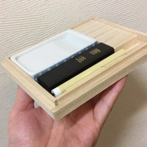 Shodo Werkzeugset, Brush Pen, Tuschestein, Tuschestift, Japanisches Kalligraphie Werkzeugset. Kleine Größe
