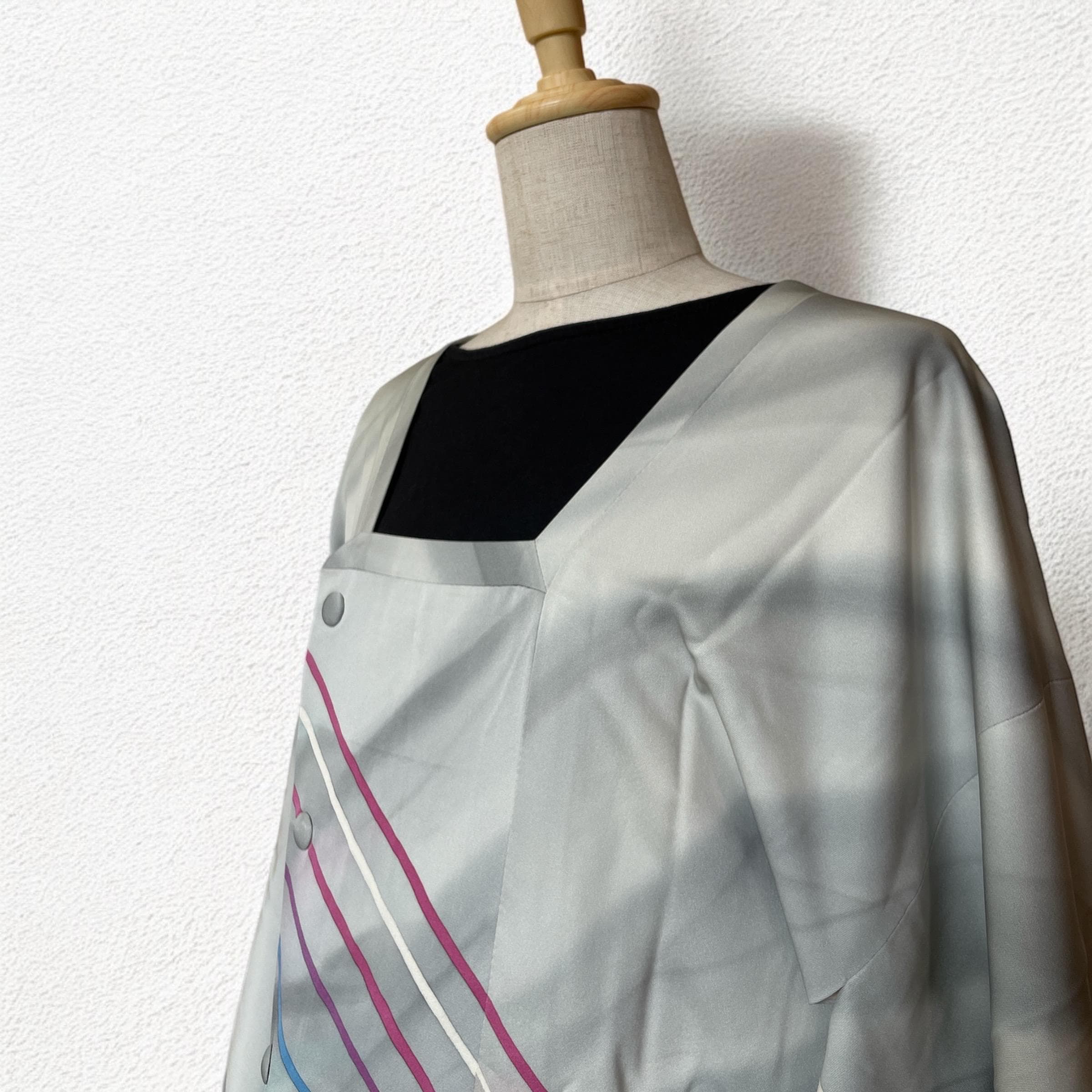 Vintage kimono coat, Japanese style coat, michiyuki, Kimono red gradation jacket, Made in Japan, for woman, grey coat