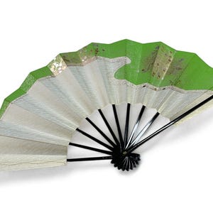 Abanico plegable vintage, sensu, abanico plegable japonés, abanico verde y dorado, estampado de nubes.