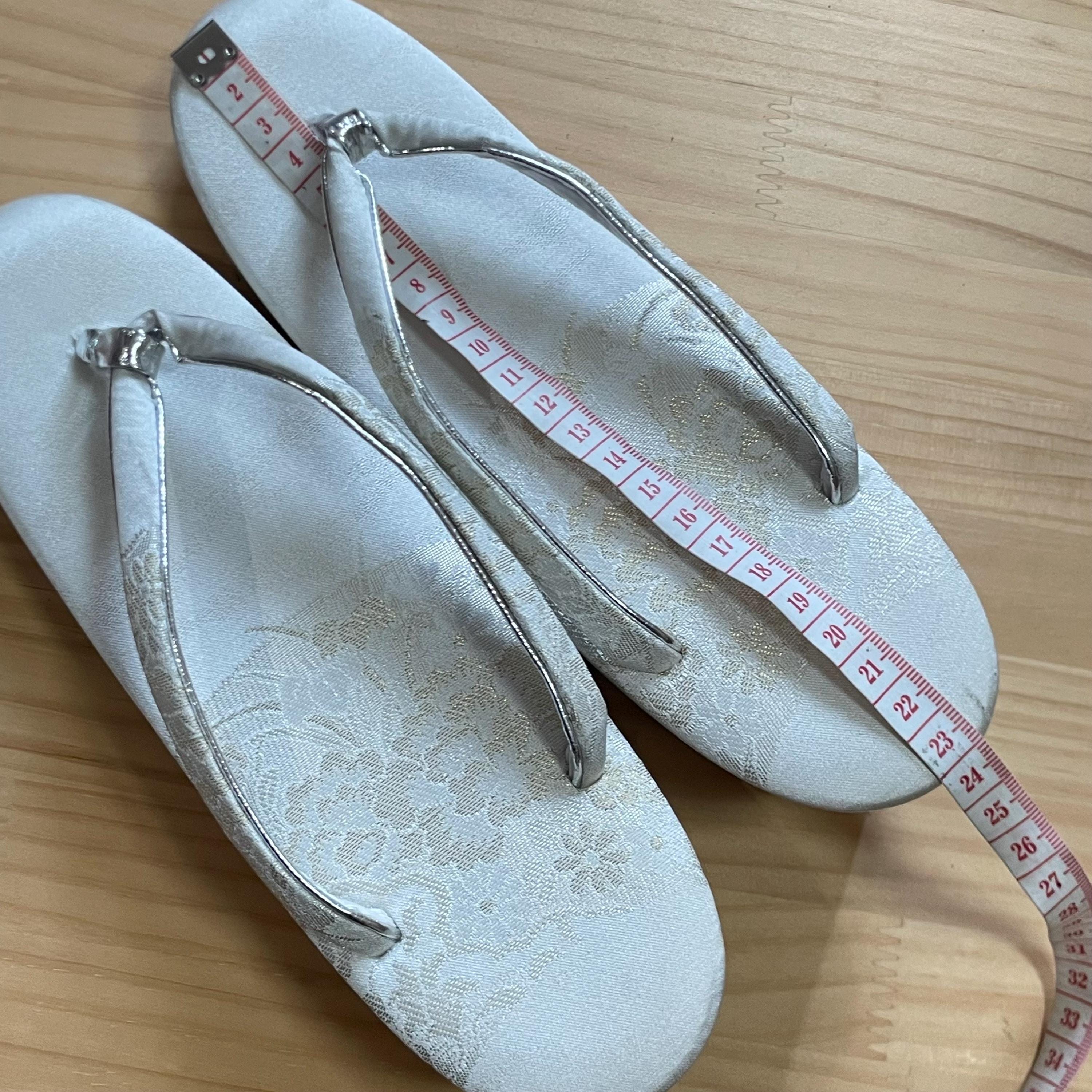 SHIORI✳︎ 296/365 - Flip-flop fundamentals | These sandals are called