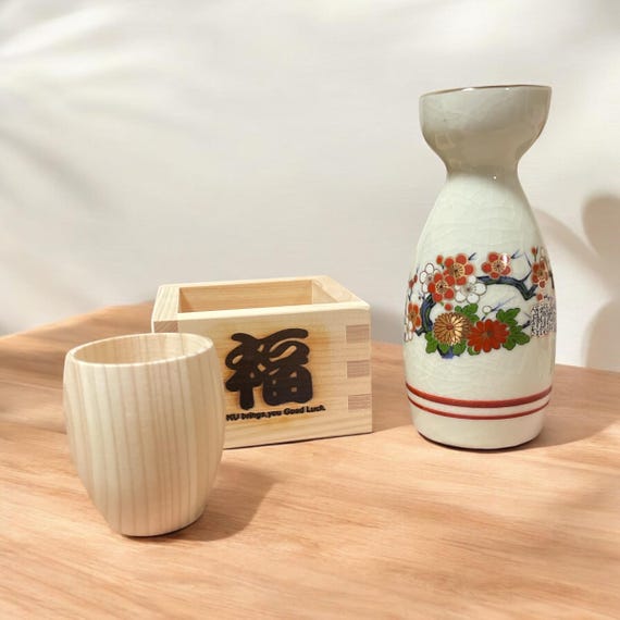 ヴィンテージ徳利と猪口、徳利と酒器、日本酒を楽しむセット、木製の升