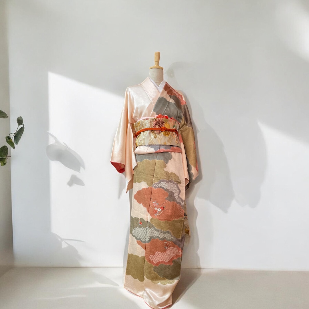 Kimi Silk Kimono Set