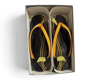 Vintage Japanese Geta Sandals, Paulownia Wood Wooden Clogs, Black and Yellow Traditional Japanese Footwear, Size 23cm