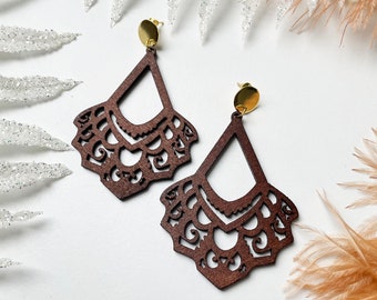Teardrop earrings - earrings with wooden pendant with cut-outs - cutout earrings, wooden earrings, earrings wood, statement earrings