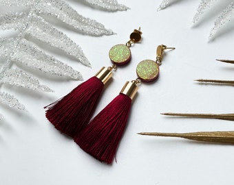 Tassel earrings Red Iridescent - unique tasselearrings, ooak earrings, red earrings, red tassel earrings, iridescent earrings, long earrings