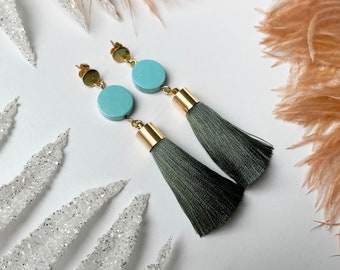 Tassel earrings Sage - unique tasselearrings, ooak earrings, sage earrings, long earrings, sage tassel earrings, iridescent earrings