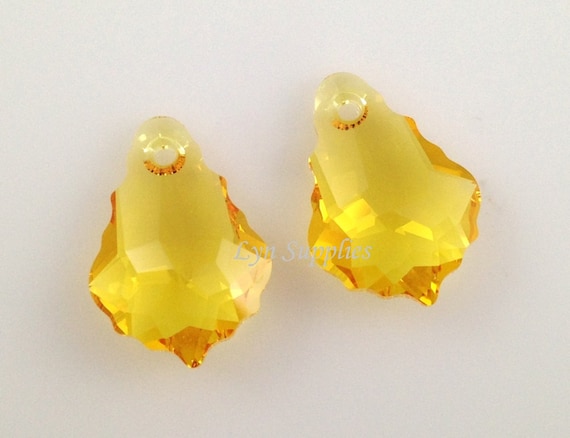 6090 LIGHT TOPAZ 16mm, 4 pieces Swarovski Crystal Baroque Pendant, Sunshine Yellow