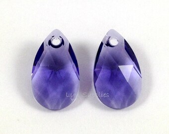 Peut inclure: Deux pendentifs en cristal en forme de goutte d'eau de couleur violet clair avec un trou en haut pour la ficelle.