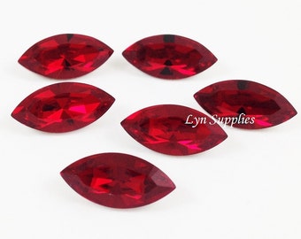 4228 SIAM 15x7mm Swarovski Crystal XILION Navette Foiled Back Red 4 pieces
