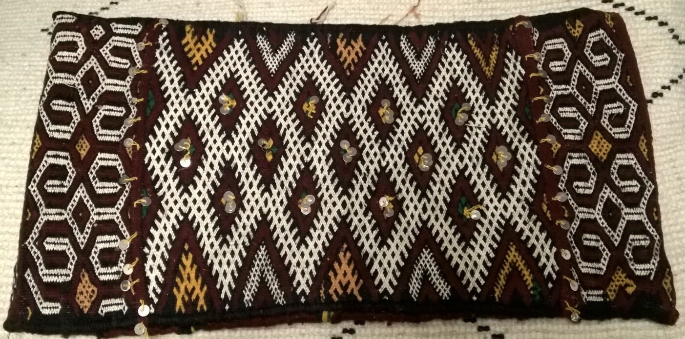 Coussin Marocain 1020 | Vintage Pillow, Kelim Moroccan Cushion, Berber Embroidered Morrocan Kilim Pi