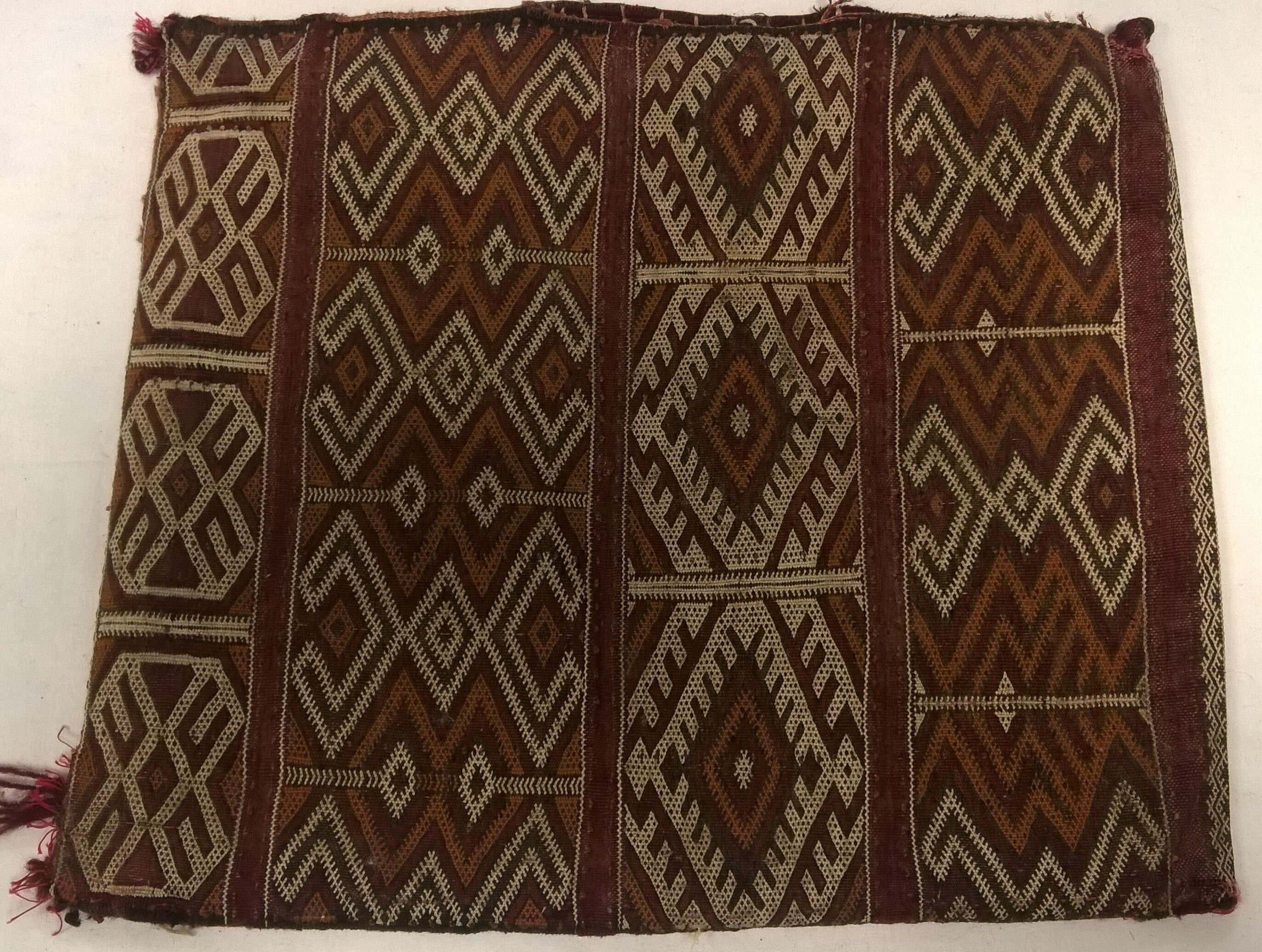 Coussin Marocain 213 | Vintage Pillow, Kelim Moroccan Cushion, Berber Embroidered Morrocan Kilim Pil