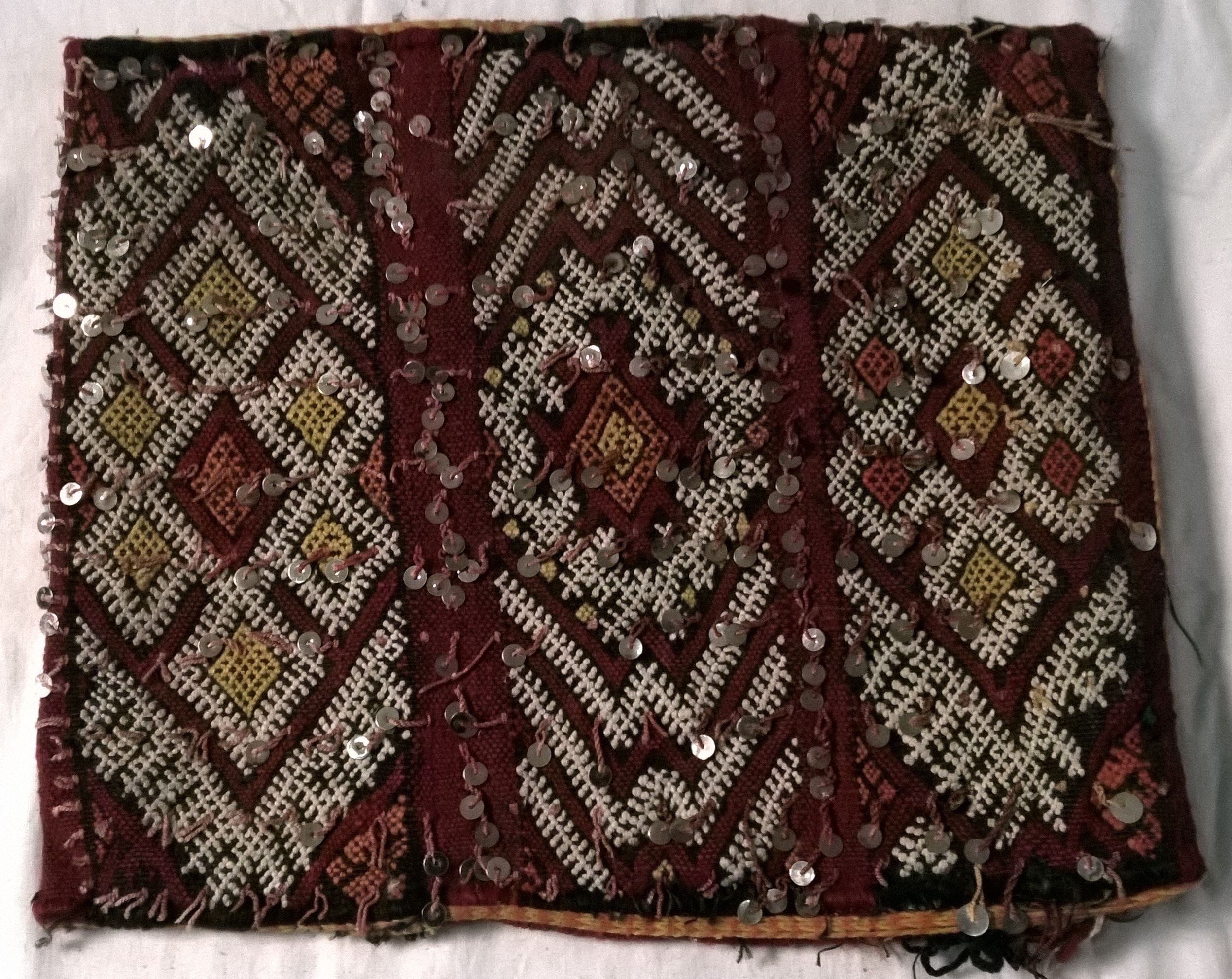 Coussin Marocain 1026 | Vintage Pillow, Kelim Moroccan Cushion, Berber Embroidered Morrocan Kilim Pi