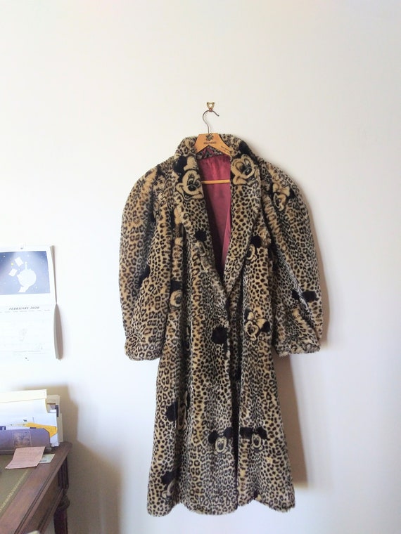 Vintage 1990s Mickey and Mickey Mouse Faux Fur App