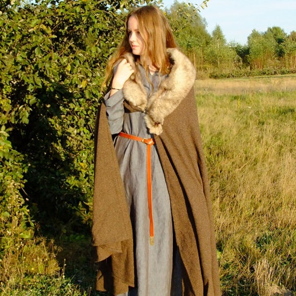 Medieval Viking Cloak with fox fur around the neckline, unisex