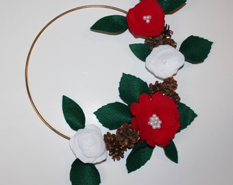 Minimalist Floral Felt Christmas Wreath